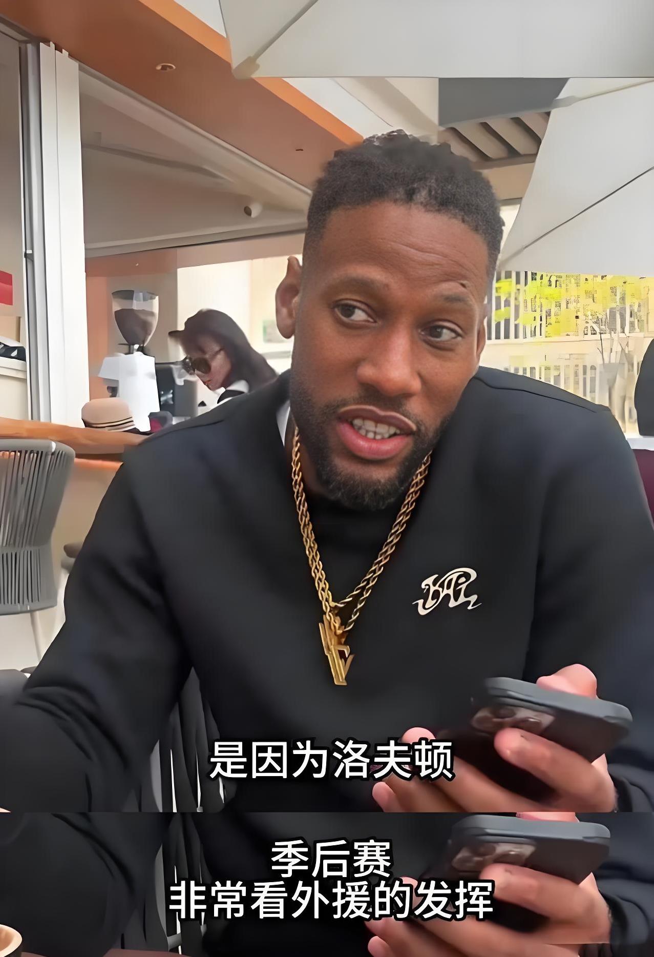 湖人队季后赛出局，主帅宣布引咎辞职，一次得到.