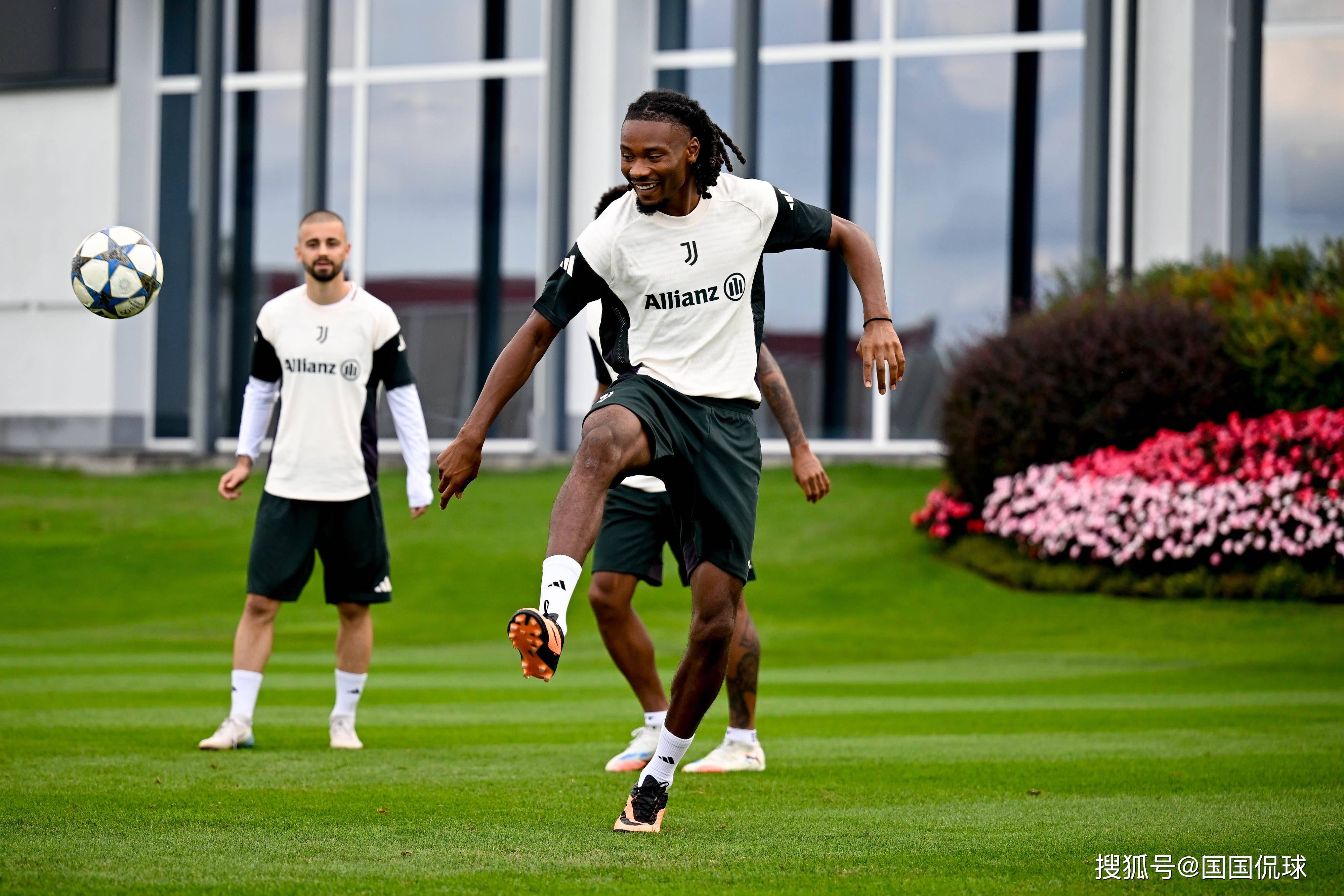 开云体育官网入口-多特蒙德三叉戟