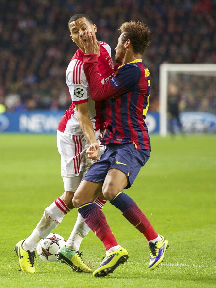 阿贾克斯43场胜负彩